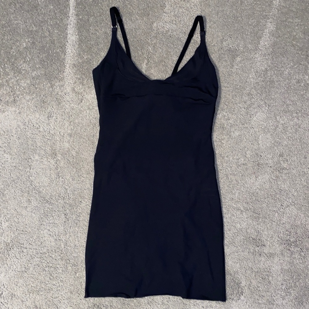 ‼️LAST CALL‼️ Shape wear slip L